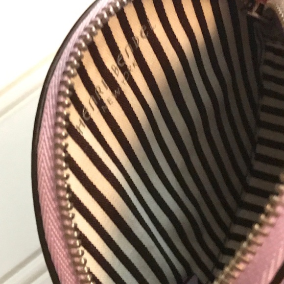 Henri Bendel West 57th Round Coin Purse - Picture 4 of 4